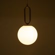 GloboStar® BELLISSIMO 61486 Μοντέρνο Κρεμαστό Φωτιστικό Μπάλα Μονόφωτο 1 x E27 IP20 Λευκό Γυαλί με Χρυσό Μέταλλο - Μ20 x Π20 x Υ42cm