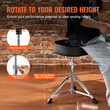 VEVOR Saddle Drum Throne, 22-27,8 ίντσες / 560-705 mm ρυθμιζόμενο ύψος, επενδυμένο κάθισμα τυμπάνου με αντιολισθητικά πόδια 5A Drumsticks 500 lbs / 227 kg Μέγιστο βάρος χωρητικότητας, 360° Περιστρεφόμενη καρέκλα τυμπάνου