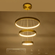 GLOBOSTAR® NEMESIS TRIO 61169 Μοντέρνο Κρεμαστό Φωτιστικό Οροφής LED 100W 12123lm 360° AC 220-240V IP20 Ρυθμιζόμενο Λευκό CCT με Χειριστήριο από 2700K έως 6000K Dimmable - Lumileds SMD Chip - Χρυσό Βούρτσας - Μ60 x Π60 x Υ60cm - 3 Χρόνια Εγγύηση