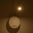 GLOBOSTAR® GOOSE 61693 Μοντέρνο Φωτιστικό Τοίχου - Απλίκα Ξενοδοχείου Reading Light με Φορτιστή USB 3A LED 6W 600lm 36° & 360° AC 220-240V IP20 Θερμό Λευκό 2700K - Bridgelux COB Chip & TÜV SÜD Driver - Λευκό Ματ - Μ15.5 x Π22.5 x Υ30cm - 3 Χρόνια Εγγύηση