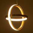 GLOBOSTAR® ALICE 61057 Μοντέρνο Κρεμαστό Φωτιστικό Οροφής LED 20W 2400lm 300° AC 220-240V IP20 Ρυθμιζόμενο Λευκό CCT με On/Off 2700K/4500K/6000K - Lumileds SMD Chip - Χρυσό Βούρτσας - Μ25 x Π22 x Υ25cm - 3 Χρόνια Εγγύηση