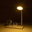 GLOBOSTAR® OLDY 76557 Μοντέρνο Επιτραπέζιο Φωτιστικό Γραφείου με Ασύρματη Φόρτιση 15W 3A, 5W Bluetooth Ηχείο & Ψηφιακό Ρολόι LED 3W 300lm 120° DC 5V με USB-C IP20 Ρυθμιζόμενο Λευκό CCT με Αφή 2700K/4500K/6000K Dimmable - Sanan SMD Chip - Λευκό - Μ13 x Π25 x Υ43cm - 2 Χρόνια Εγγύηση