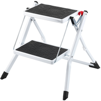 VEVOR Step Ladder 2-Step χωρητικότητας 150kg, Εργονομικό αναδιπλούμενο σκαμπό από ατσάλι με φαρδύ αντιολισθητικό πεντάλ, στιβαρό σκαμπό για ενήλικες νήπια, πολλαπλή χρήση για οικιακό, κουζίνα, γραφείο, τροχόσπιτα