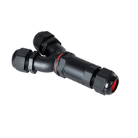 GloboStar® FAST-CONNECT 69918 Τριπλός Υ Αδιάβροχος IP68 Σύνδεσμος Ταχείας Σύνδεσης & Διακλάδωσης Καλωδίων - 1 x Είσοδος & 2 x Έξοδος - Εσωτερική Τριπλή Κλέμα με Συμβατή Διατομή Καλωδίων 3 x 0.5mm² έως 3 x 4mm² - 450V 24A Max - Μ13.5 x Π7.5 x Υ3cm - Μαύρο - 5 Years Warranty GloboStar® FAST-CONNECT 69918 Τριπλός Υ Αδιάβροχος IP68 Σύνδεσμος Ταχείας Σύνδεσης & Διακλάδωσης Καλωδίων - 1 x Είσοδος & 2 x Έξοδος - Εσωτερική Τριπλή Κλέμα με Συμβατή Διατομή Καλωδίων 3 x 0.5mm² έως 3 x 4mm² - 450V 24A Max - Μ13.5 x Π7.5 x Υ3cm - Μαύρο - 5 Years Warranty