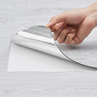 VEVOR Αυτοκόλλητα πλακάκια δαπέδου βινυλίου 390 x 23,6 ιντσών, πάχους 1,5 mm, ξεφλούδισμα & ραβδί, ανοιχτό γκρι ξύλινο δάπεδο DIY για κουζίνα, τραπεζαρία, υπνοδωμάτια και μπάνια, Εύκολη διακόσμηση σπιτιού