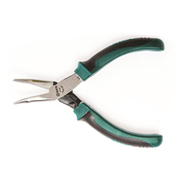 Στραβοτσίμπιδο mini ηλεκτρονικών 140mm
Δίχρωμη αντιολισθητική λαβή TPE που προσφέρει
ανώτερη άνεση και κράτημα.
Οι λεπίδες κοπής σκληρυμένες με λέιζερ κόβουν
καθαρά και παραμένουν αιχμηρές 50% περισσότερο.
Η διάφανη αντισκωριακή επίστρωση παρατείνει τη
δι