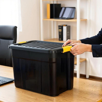 Κουτί αποθήκευσης 8τεμ. υψηλής αντοχής 20L με καπάκι που ασφαλίζει με δύο κλιπ, υποδοχές για λουκέτο στις τέσσερις γωνίες. Κατάλληλο για χρήση σε εσωτερικό και εξωτερικό χώρο. Ανθεκτικό στο νερό και στον πάγο. Διαστάσεις: 39Χ29,5Χ28,3cm / 7120