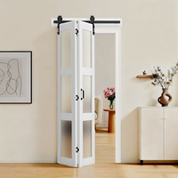 Πόρτα Αχυρώνα VEVOR Δίπτυχη, 914 x 2134 mm, MDF με συρόμενες πόρτες από σκληρυμένο γυαλί, Συμπεριλαμβάνεται κιτ εξαρτημάτων, Σχεδιασμός εξοικονόμησης χώρου, Προσυναρμολογημένα πάνελ για υπνοδωμάτιο, σαλόνι, ντουλάπα, λευκό