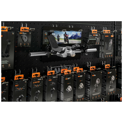 ΕΚΘΕΤΗΣ (STAND) ΚΡΕΜΑΣΤΟΣ ΜΕ ΜΕΤΑΛΛΙΚΗ ΜΠΑΡΑ 500mm ΓΙΑ ΠΡΟΙΟΝΤΑ OPTILINE 300x210x75mm  LAMPA - 1 τεμ.