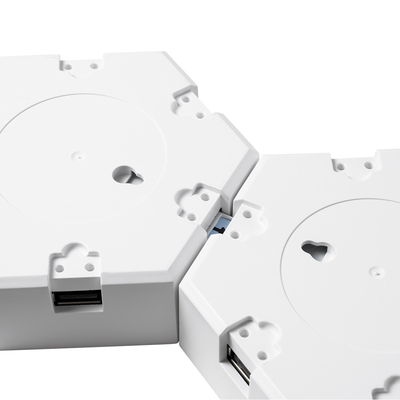 GloboStar® DIGIOCTA 90448 Σετ 6 Ψηφιακων LED RGB Φωτιστικών Κυψελών με Ψηφιακό Controller με WiFi Smart APP & Ασύρματο Χειριστήριο RF 2.4Ghz - LED SMD 5050 9W/Σετ 84PIXEL/Σετ 720lm/Σετ 120° DC 5V με USB 2.0 IP20 Πολύχρωμο RGB - Dimmable - Μ10.5 x Π10.5 x Υ3cm Ανά Κυψέλη - 2 Χρόνια Εγγύηση