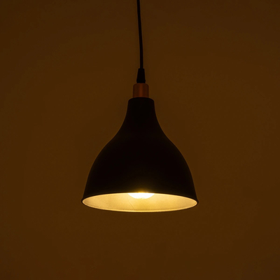 GloboStar® RADE 203-0124 Μοντέρνο Κρεμαστό Φωτιστικό Καμπάνα Μονόφωτο 1 x E27 IP20 Μαύρο με Χρυσό Πλαστικό - Μ17.5 x Π17.5 x Υ56cm