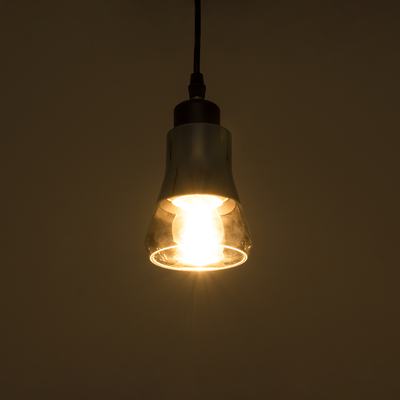 GloboStar® FEMINE 01011 Μοντέρνο Κρεμαστό Φωτιστικό Καμπάνα Σετ Πολύφωτο 4 x E27 IP20 Φιμέ Γυαλί με Μαύρο Μέταλλο - Μ70 x Π70 x Y24.5cm