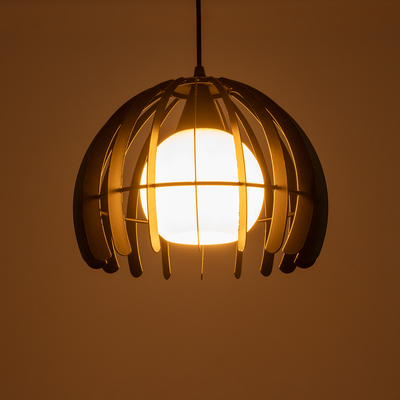 GloboStar® INGLEY 01226 Μοντέρνο Κρεμαστό Φωτιστικό Πλέγμα Μονόφωτο 1 x E27 IP20 Μαύρο Μέταλλο με Λευκό Γυαλί - Μ26 x Π26 x Υ21cm