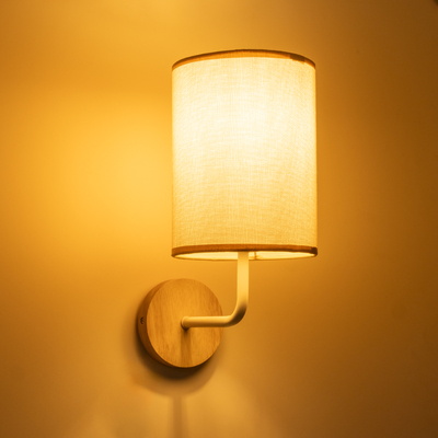 GloboStar® OASIS 00884 Μοντέρνο Επιτοίχιο Φωτιστικό Απλίκα Μονόφωτο 1 x E27 IP20 Λευκό Μέταλλο με Μπεζ Ξύλο - Μ15 x Π20 x Υ35cm