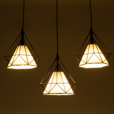 GloboStar® EIFFEL 61569 Vintage Κρεμαστό Φωτιστικό Ράγα Τρίφωτο 3 x E27 IP20 Μαύρο Μέταλλο με Λευκό Ύφασμα - Μ68 x Π25 x Υ130cm