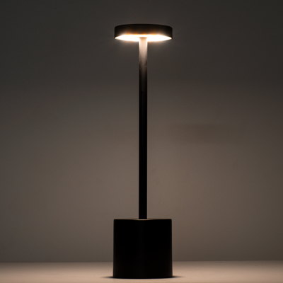 GloboStar® JOJO 76520 Μοντέρνο Επιτραπέζιο Φωτιστικό Πορτατίφ LED 1.5W 105lm 120° DC 5V Επαναφορτιζόμενο με Μπαταρία Li-ion 1800mAh - Διακόπτη Αφής με 3 Εναλλαγές Φωτισμού CCT Θερμό - Φυσικό - Ψυχρό 1500K - 4500K - 6000K Dimmable - D8 x H34cm - Μαύρο