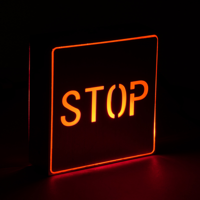 GloboStar® SENSATI 75653 Φωτιστικό Τοίχου Ένδειξης STOP LED 1W AC 220-240V IP20 - Σώμα Αλουμινίου - Μ11 x Π11 x Υ3cm - Κόκκινο