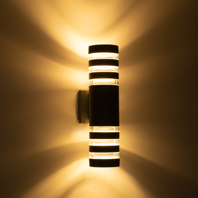 GloboStar® ORION 77885 Φωτιστικό Τοίχου - Απλίκα Αρχιτεκτονικού Φωτισμού Εσωτερικού/Εξωτερικού Χώρου Up & Down Δίφωτο 2 x GU10 AC220-240V Αδιάβροχο IP65 - Σώμα Αλουμινίου & Tempered Glass - Μ9 x Π15x Υ35.5cm - Ασημί - 5 Years Warranty