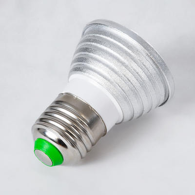 GloboStar® 76066 Σποτ LED E27 MR16 3W 200lm 90° AC 220-240V IP20 Φ5 x Υ8.5cm - Εναλλαγή Φωτισμού μέσω Τηλεχειριστηρίου RGB - Dimmable - 2 Χρόνια Εγγύηση