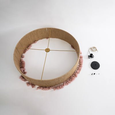 GloboStar® PUERTORICO 02097 Boho Κρεμαστό Φωτιστικό Καπέλο Τρίφωτο 3 x E27 IP20 Μπεζ & Ροζ Σχοινί - Μ80 x Π80 x Υ27cm