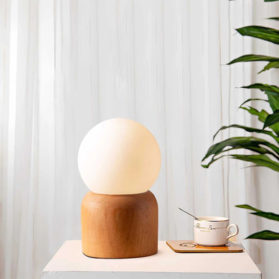 GloboStar® BOARD 204-0144 Μοντέρνο Eπιτραπέζιο Φωτιστικό Μονόφωτο 1 x E27 IP20 Μπεζ Ξύλο με Λευκό Γυαλί - Μ15 x Π15 x Υ25cm