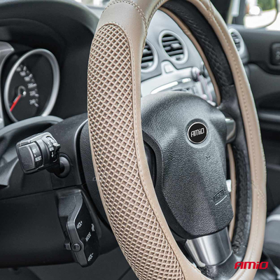 ΚΑΛΥΜΜΑ ΤΙΜΟΝΙΟΥ SWC-61 (M) 37>39cm ΜΠΕΖ ΜΕ ΤΡΥΠΗΤΟ ΣΧΕΔΙΟ ΣΤΑ ΠΛΑΙΝΑ AMIO - 1 ΤΕΜ.