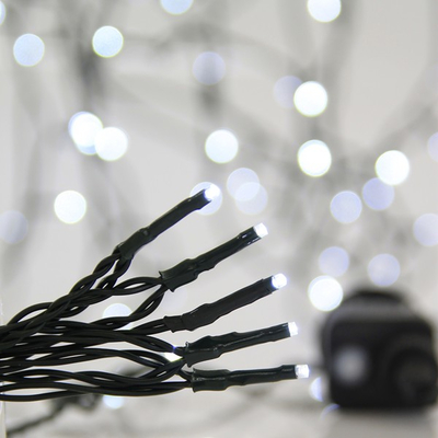 ΣΕΙΡΑ, 700 LED 3mm, 31V ΜΕΤΑΣΧΗΜΑΤΙΣΤΗ, 8 ΠΡΟΓΡΑΜΜΑΤΑ & ΜΝΗΜΗ, ΠΡΑΣΙΝΟ PVC ΚΑΛΩΔΙΟ, ΛΕΥΚΟ LED, ΑΝΑ 5cm, ΠΡΟΕΚΤΑΣΗ ΠΑΡΟΧΗΣ 3m, ΙΡ44