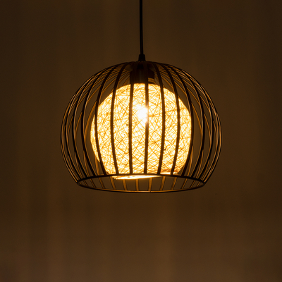 GLOBOSTAR® CARTER 00960 Μοντέρνο Κρεμαστό Φωτιστικό Οροφής με Ντουί 1 x E27 AC 220-240V IP20 - Μαύρο & Μπεζ - Μ28 x Π28 x Υ23cm