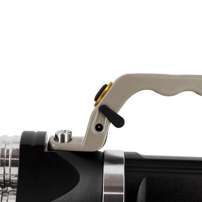 GLOBOSTAR® HANDLAMP 79025 Φακός Χειρός LED 30W 3000lm 45° DC 5V με Επαναφορτιζόμενη Μπαταρία Li-ion 3.7V 3x18650 15000mAh IP20 Ψυχρό Λευκό 6000K - CREE XHP50 Chip - Μ16.3 x Π6.4 x Υ8.5cm - 1 Χρόνο Εγγύηση