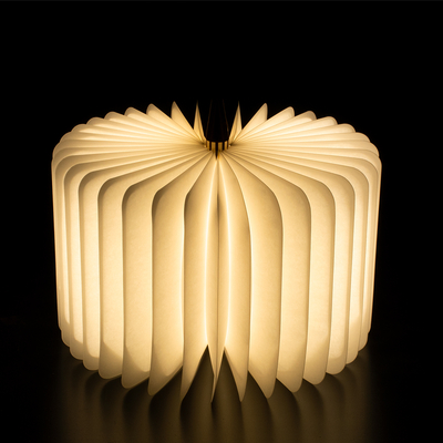 GLOBOSTAR® BOOKDECO 79635 Μοντέρνο Επιτραπέζιο Φωτιστικό Πορτατίφ LED 4W 350lm 180° DC 5V με USB 2.0 & Επαναφορτιζόμενη Μπαταρία Li-ion 3.2V 1000mAh IP20 Θερμό Λευκό 2700K - Μπεζ - Μ21.5 x Π16.5 x Υ2.2cm - 2 Χρόνια Εγγύηση