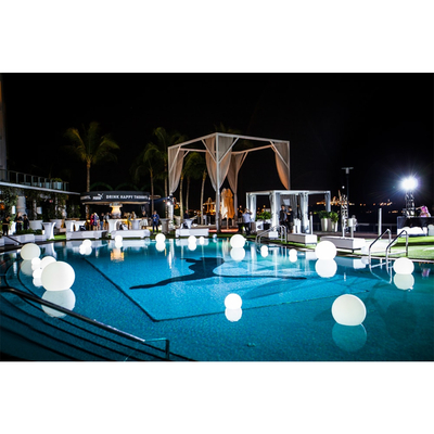 GLOBOSTAR® AQUAGLOW 85824 Μοντέρνο Φωτιστικό Κήπου Μπάλα με IR Ασύρματο Χειριστήριο LED 5W 250lm 360° DC 5V με USB-C με Επαναφορτιζόμενη Μπαταρία Li-ion 3.7V 2x18650 1400mAh Αδιάβροχο IP54 Πολύχρωμο RGBW Dimmable - Sanan SMD Chip - Γαλακτερό Λευκό - Μ24 x Π24 x Υ24cm - 2 Χρόνια Εγγύηση