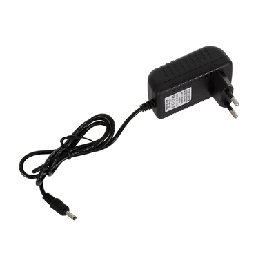 GloboStar® 79565 ΣΕΤ 12 Διακοσμητικών Realistic Κεριών με LED Εφέ Κινούμενης Φλόγας - με Ενσωματωμένη Μπαταρία - Επαναφορτιζόμενα & Βάση Φόρτισης Θερμό Λευκό 2700K