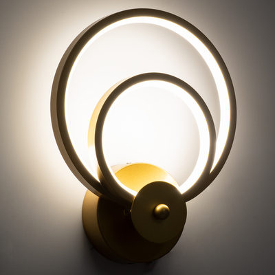 GLOBOSTAR® FREDDIE 61078 Μοντέρνο Φωτιστικό Τοίχου - Απλίκα LED 15W 1080lm 300° AC 220-240V IP20 Ρυθμιζόμενο Λευκό CCT με On/Off 2700K/4500K/6000K - Lumileds SMD Chip - Χρυσό Βούρτσας - Μ20 x Π7.5 x Υ25cm - 3 Χρόνια Εγγύηση