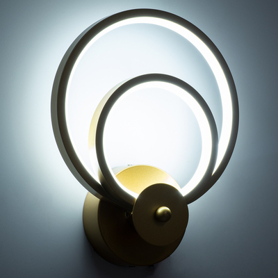 GLOBOSTAR® FREDDIE 61078 Μοντέρνο Φωτιστικό Τοίχου - Απλίκα LED 15W 1080lm 300° AC 220-240V IP20 Ρυθμιζόμενο Λευκό CCT με On/Off 2700K/4500K/6000K - Lumileds SMD Chip - Χρυσό Βούρτσας - Μ20 x Π7.5 x Υ25cm - 3 Χρόνια Εγγύηση