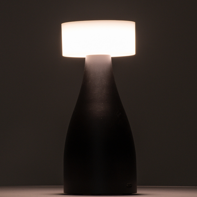 GloboStar® DOLLY 76470 Επαναφορτιζόμενο Επιτραπέζιο Φωτιστικό Πορτατίφ LED 1.5W 105lm 120° DC 5V IP44 CCT Ultra Θερμό 1500K - Φυσικό Λευκό 4500K - Ψυχρό Λευκό 6000K Dimmable Χρυσό & Λευκό Πλαστικό - Μ9 x Π9 x Υ21cm - 2 Χρόνια Εγγύηση