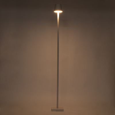 GloboStar® NEGA 60478 Μοντέρνο Επιδαπέδιο Φωτιστικό LED 2.2W 154lm 360° DC 5V IP44 Θερμό Λευκό 2700K Dimmable με Διακόπτη Αφής - Επαναφορτιζόμενο με Μπαταρία Li-ion 4000mAh - Λευκό - Φ10 x Υ135cm - 2 Χρόνια Εγγύηση