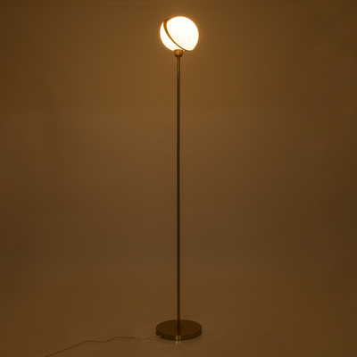 GLOBOSTAR® HUDSON 00500 Μοντέρνο Επιδαπέδιο Φωτιστικό με Ντουί 1 x E27 AC 220-240V IP20 - Λευκό & Χρυσό - Μ20 x Π20 x Υ177cm