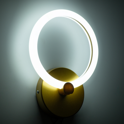 GLOBOSTAR® MATILDA 61340 Μοντέρνο Φωτιστικό Τοίχου - Απλίκα LED 8W 960lm 360° AC 220-240V IP20 Ρυθμιζόμενο Λευκό CCT με On/Off 2700K/4500K/6000K - Lumileds SMD Chip - Χρυσό - Μ20 x Π5 x Υ25.5cm - 3 Χρόνια Εγγύηση