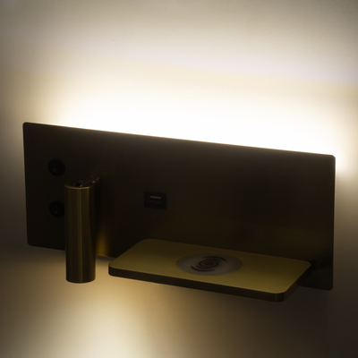 GLOBOSTAR® PALADIN 61358 Μοντέρνο Φωτιστικό Τοίχου - Απλίκα Ξενοδοχείου Reading Light με Φορτιστή USB 3A & Wireless 20W LED 6W 720lm 36° & 360° AC 220-240V IP20 Φυσικό Λευκό 4500K - Bridgelux COB Chip & TÜV SÜD Driver - Χρυσό Βούρτσας - Μ30 x Π11 x Υ12cm - 3 Χρόνια Εγγύηση