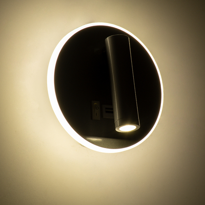 GLOBOSTAR® JERSEY 61103 Μοντέρνο Φωτιστικό Τοίχου - Απλίκα Ξενοδοχείου Reading Light με Φορτιστή USB 3A LED 10W 1380lm 36° & 360° AC 220-240V IP20 Φυσικό Λευκό 4500K - Bridgelux SMD Chip & TÜV SÜD Driver - Νίκελ Βούρτσας - Μ14.5 x Π14.5 x Υ6cm - 3 Χρόνια Εγγύηση