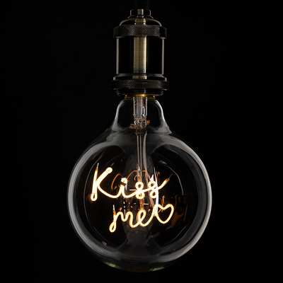 GLOBOSTAR® KISS ME 99257 Λάμπα E27 G125 LED 4W 340lm 360° AC 220-240V IP20 Ultra Θερμό Λευκό 2200K Dimmable - Filament Chip - Διάφανο - Μ12.5 x Π12.5 x Υ18cm - 3 Χρόνια Εγγύηση