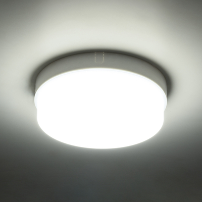 GLOBOSTAR® REVANO 61014 Φωτιστικό Πλαφονιέρα Οροφής LED 15W 1500lm 180° AC 220-240V Αδιάβροχο IP54 Ψυχρό Λευκό 6000K - Lumileds SMD Chip - Λευκό Γαλακτερό - Μ17 x Π17 x Υ5cm - 2 Χρόνια Εγγύηση