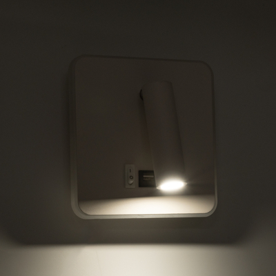 GLOBOSTAR® LADY-S 60943 Μοντέρνο Φωτιστικό Τοίχου - Απλίκα Ξενοδοχείου Reading Light με Φορτιστή USB 3A LED 6W 600lm 36° & 360° AC 220-240V IP20 Φυσικό Λευκό 4500K - Bridgelux COB Chip & TÜV SÜD Driver - Λευκό Ματ - Μ15 x Π15 x Υ7cm - 3 Χρόνια Εγγύηση