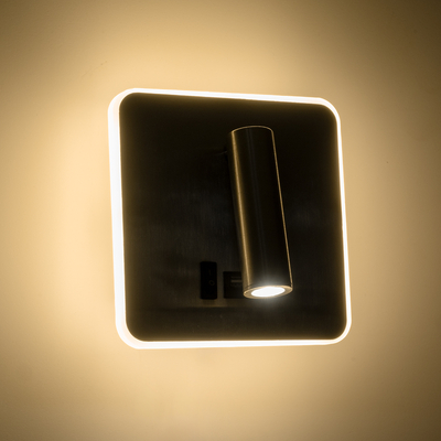 GLOBOSTAR® LADY-S 60945 Μοντέρνο Φωτιστικό Τοίχου - Απλίκα Ξενοδοχείου Reading Light με Φορτιστή USB 3A LED 6W 600lm 36° & 360° AC 220-240V IP20 Φυσικό Λευκό 4500K - Bridgelux COB Chip & TÜV SÜD Driver - Νίκελ Βούρτσας - Μ15 x Π15 x Υ7cm - 3 Χρόνια Εγγύηση