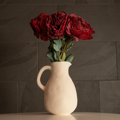 GloboStar® Artificial Garden ARMENOVILLE 21506 Διακοσμητικό Κεραμικό Βάζo Μπέζ Μ18 x Π15 x Υ22 cm