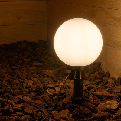 GLOBOSTAR® AGROS 61593 Φωτιστικό Κήπου / Καρφωτό με Ντουί 1 x E27 AC 220-240V Αδιάβροχο IP65 - Λευκό & Μάυρο - Μ20 x Π20 x Υ54cm