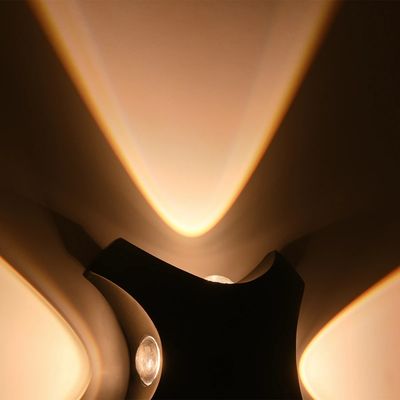 GLOBOSTAR® SPARK 60683 Μοντέρνο Φωτιστικό Τοίχου - Απλίκα LED 8W 1000lm 30° AC 220-240V Αδιάβροχο IP65 Θερμό Λευκό 2700K - CREE XPE Chip & TÜV SÜD Driver - Μαύρο Ματ - Μ14.5 x Π5 x Υ14.5cm - 5 Χρόνια Εγγύηση