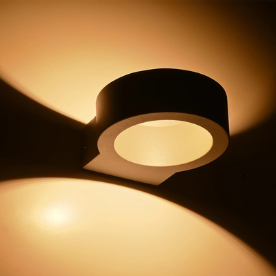 kelvo® AURA KLV-101-0114 Μοντέρνο Φωτιστικό Τοίχου - Απλίκα LED 7W 875lm 45° AC 220-240V Αδιάβροχο IP65 Θερμό Λευκό 2700K - Bridgelux COB Chip & TÜV SÜD Driver - Γκρι Ανθρακί Ματ - Μ15 x Π13 x Υ4.5cm - 5 Χρόνια Εγγύηση