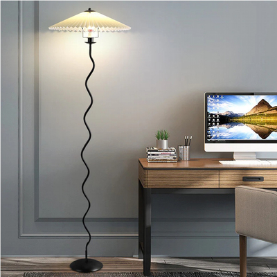 VenCore Curion Black 6091-20009 - Μοντέρνο Επιδαπέδιο Φωτιστικό Μονόφωτο Μαύρο Αλουμίνιο και Μπέζ Καπέλο με Βάση-Ντουί 1xE27 - Φ40 x Υ155cm