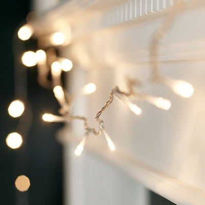 VenCore 7042-10001 - Fairy Lights 10m 100 LED 2200K - Χριστουγεννιάτικη Γιρλάντα με Διάφανο Καλώδιο και Πρίζα Επέκτασης 6W 230V 10m με 100 LED Θερμό Λευκό 2200K IP65 Αδιάβροχη